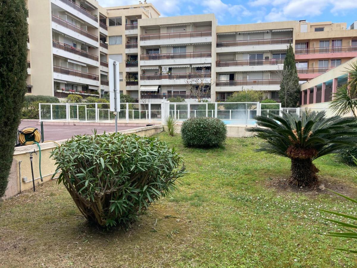 Ferienwohnung Meubles De Tourisme Beaulieu Exterior foto